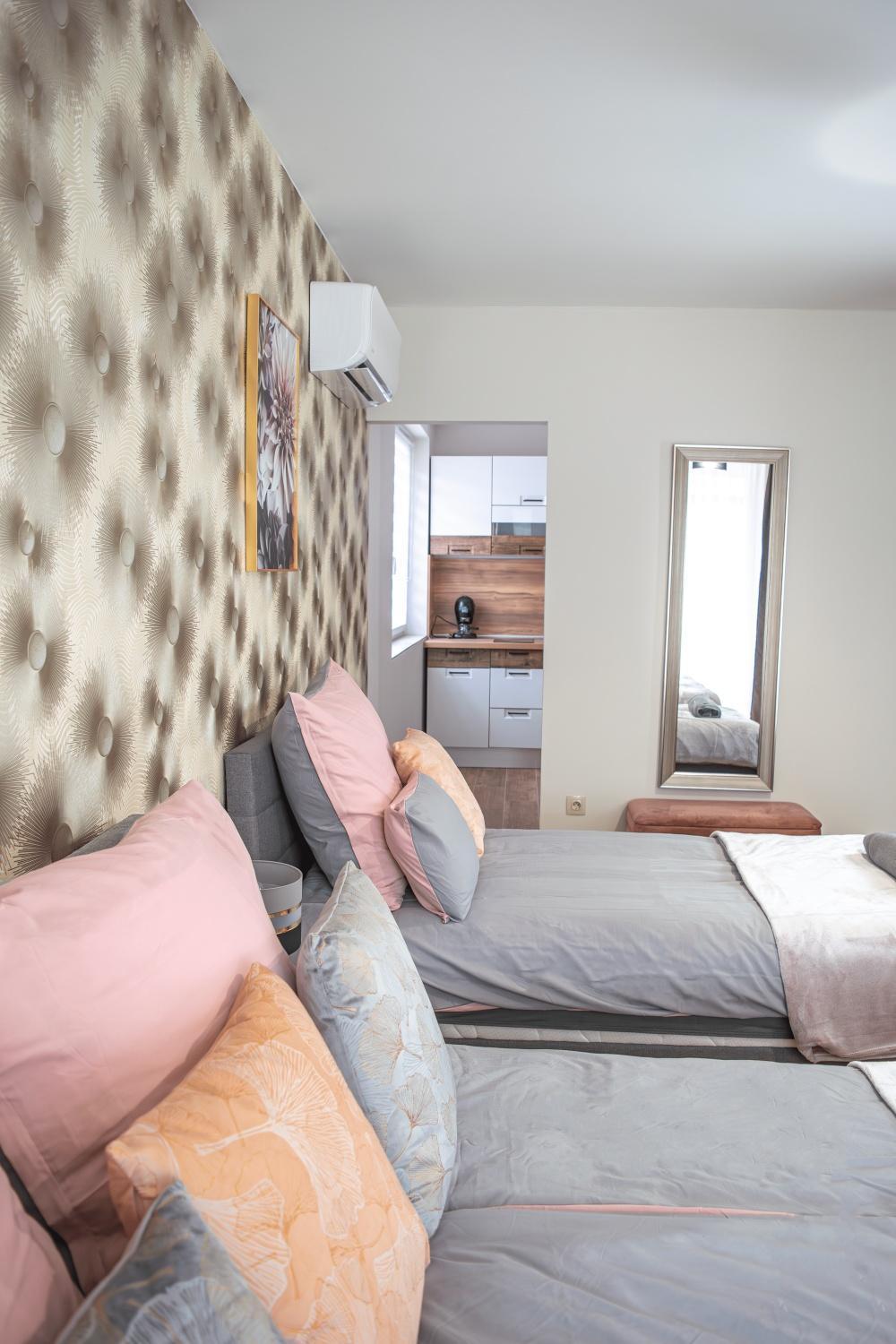 Oazis Tapolca Apartman Miskolc Exterior foto
